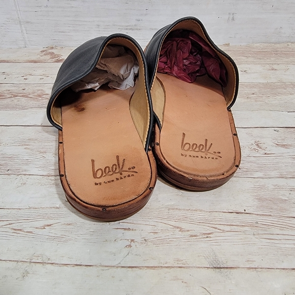 Beek Seagull  Mules in black leather - Picture 6 of 11